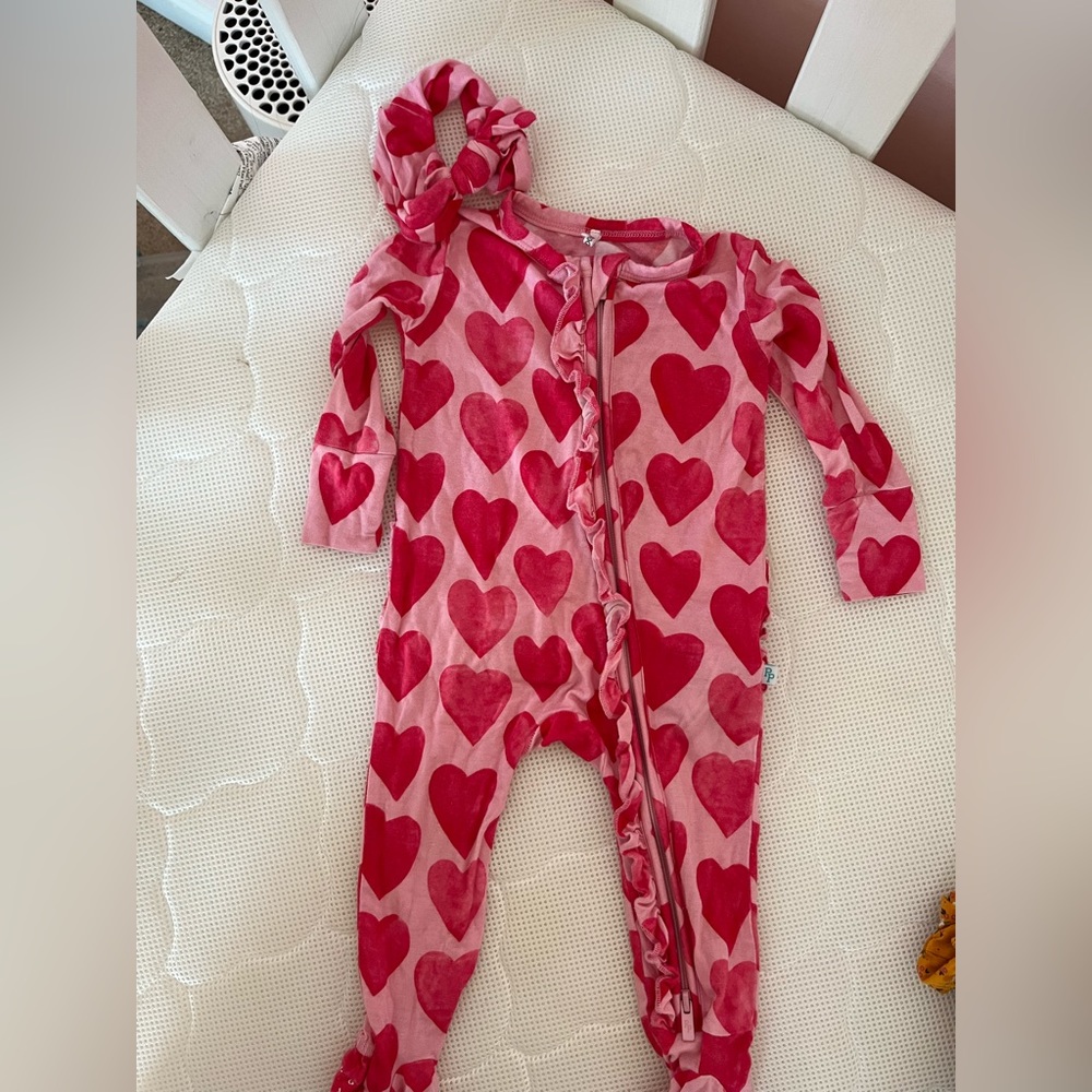 Posh Peanut Footie w/ Matching Bow🎀